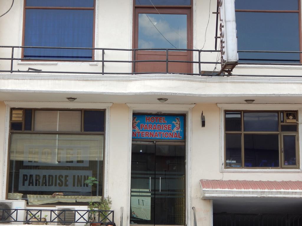 Airport Hotel Paradise International New Delhi Buitenkant foto