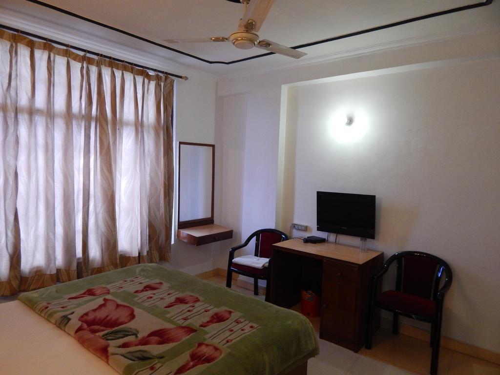 Airport Hotel Paradise International New Delhi Kamer foto