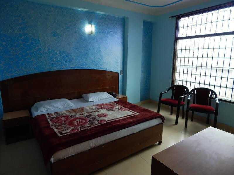 Airport Hotel Paradise International New Delhi Buitenkant foto